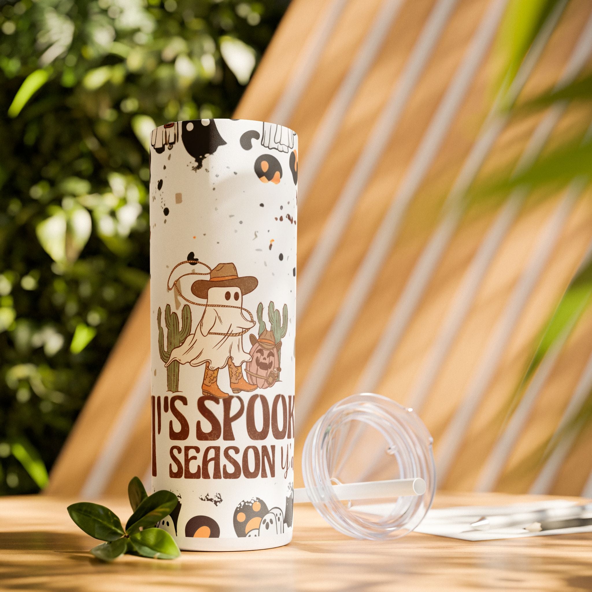 Sleek Sipper for All Seasons